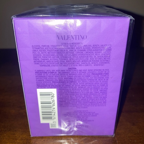 Valentino Donna Born In Roma - Picture 2 of 3